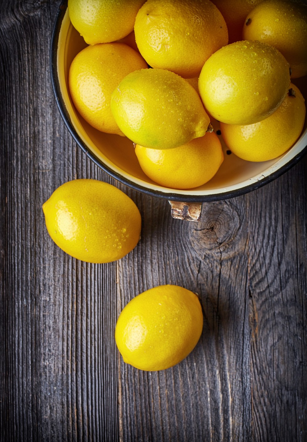 fresh ripe lemons